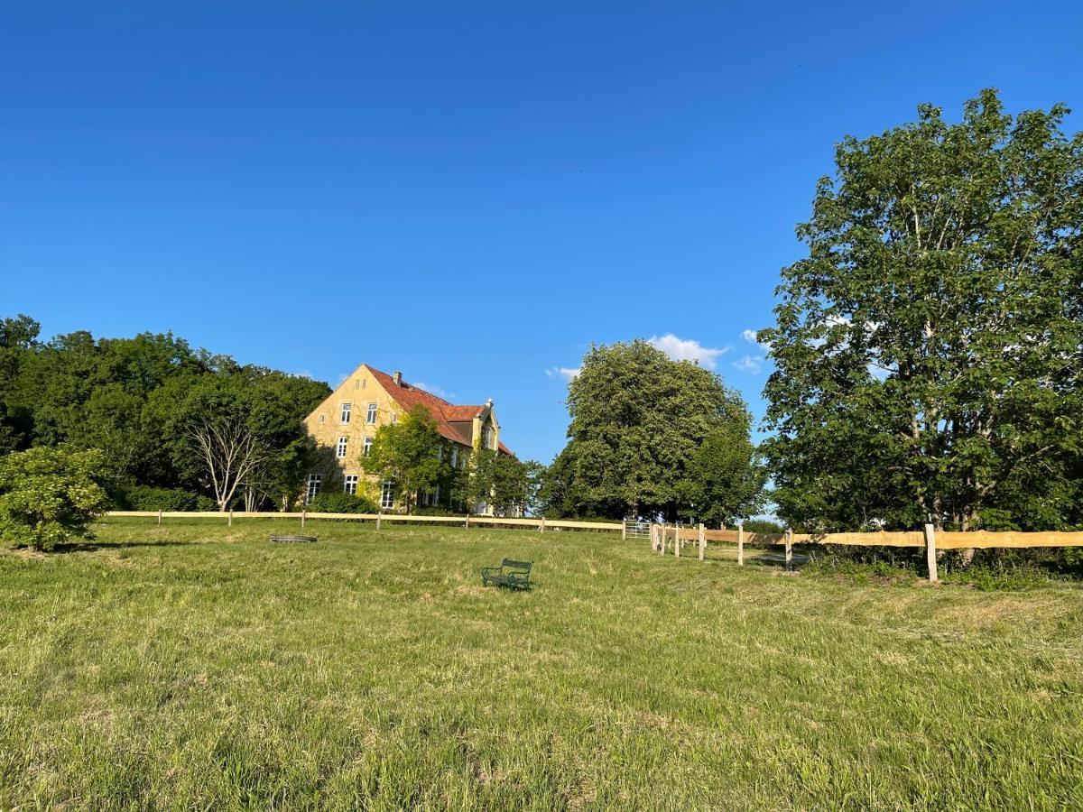 Radlerzimmer Mit Duschbad Und Minikueche In Neu Gaarz, Mitten In Der Natur Εξωτερικό φωτογραφία